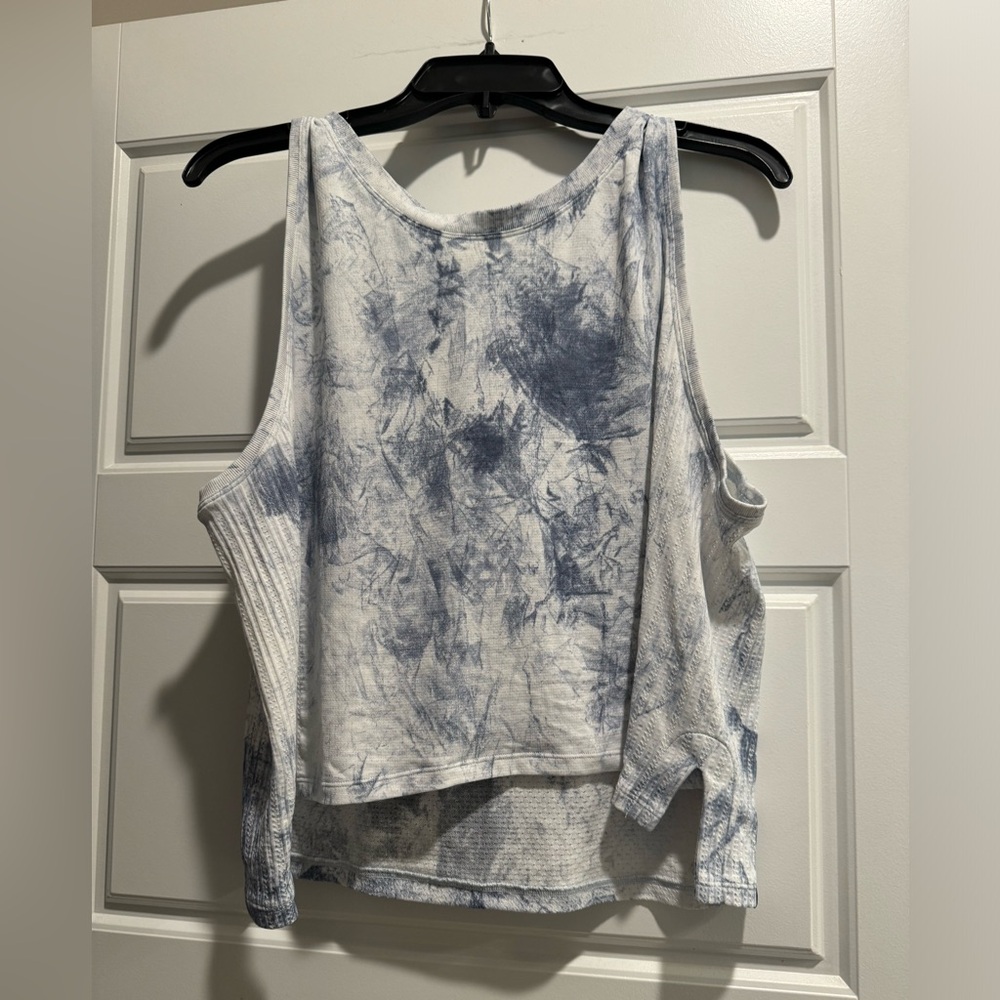Lululemon tank size XL